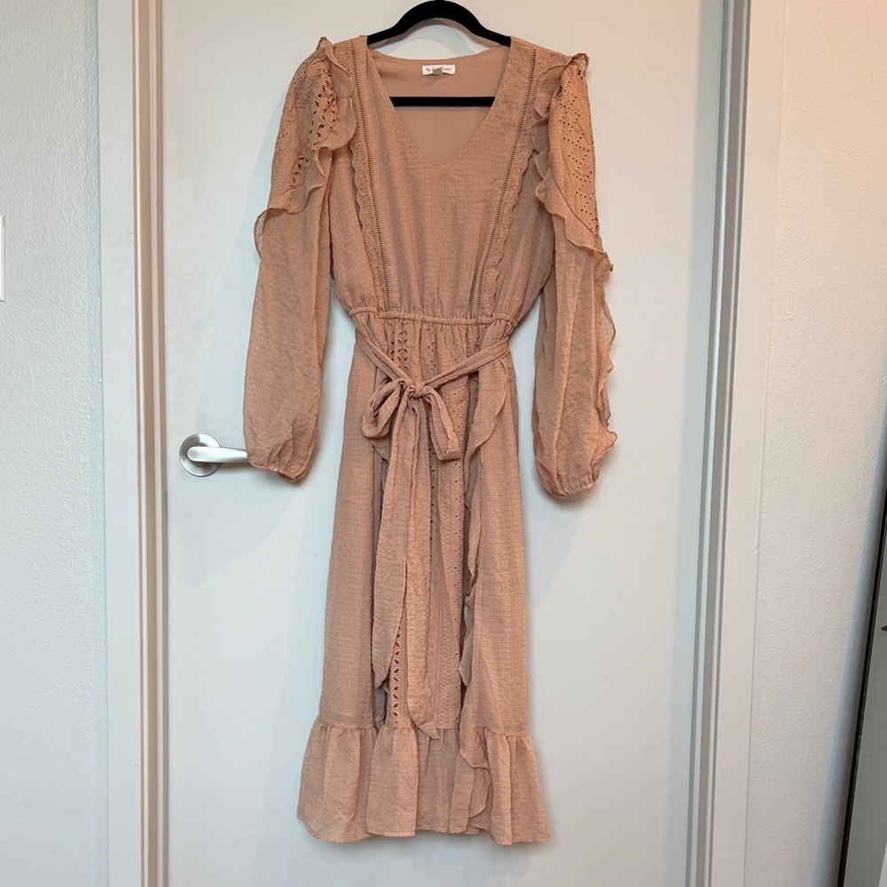 By the River Ruffled Long sleeve Midi Dress with Lace Details - L